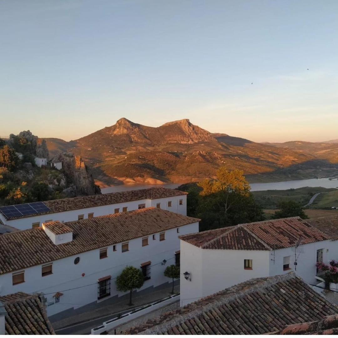 Apartamento Rural El Mirador Zahara De La Sierra Dış mekan fotoğraf